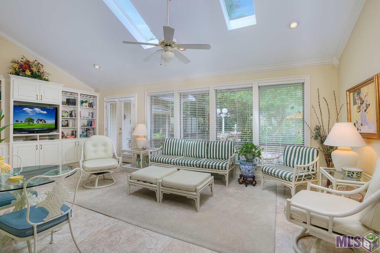 2025 Tamarix Street Baton Rouge, LA 70808 - Photo 10 of 35 Sunroom