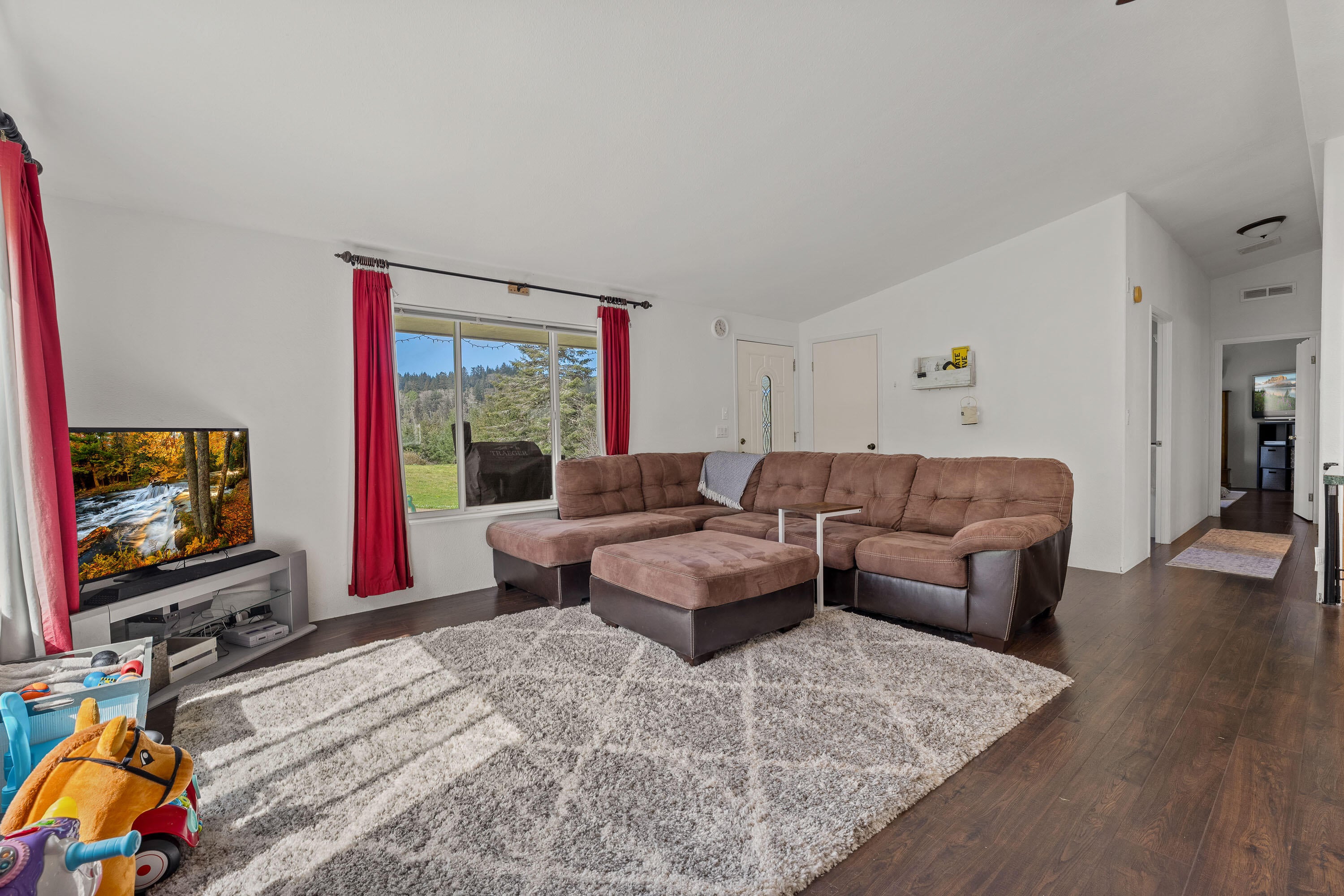 96295 Alder Ridge Road Brookings, OR 97415 - Photo 6 of 51 INT (16 of 29)