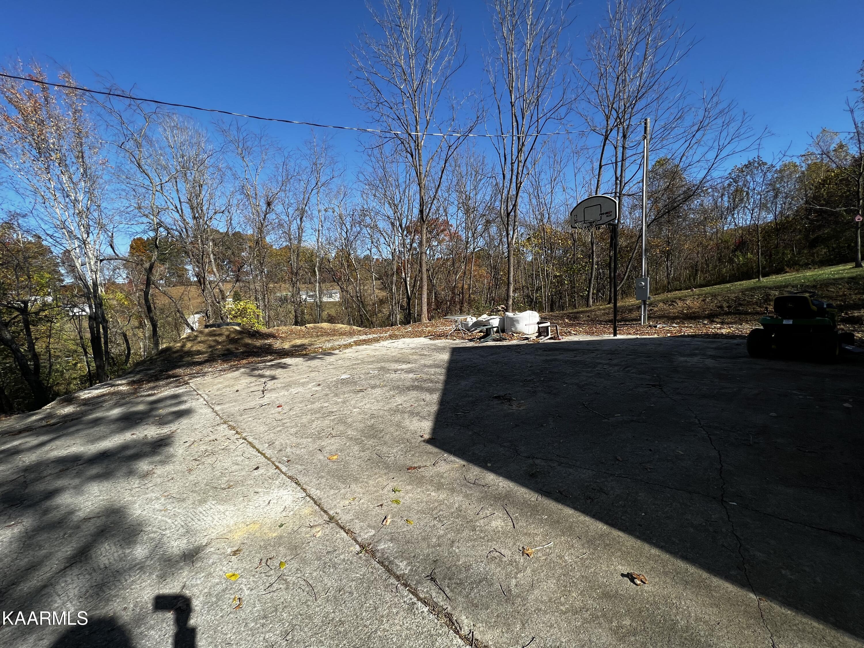 4893 Rough Creek Road London, KY 40744 - Photo 7 of 43 65360CE6-2152-426C-B507-307A527F2EC6