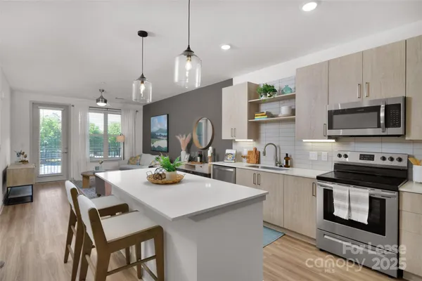 $1,519 | 9821 Research Drive, Unit LOUIS A6, Charlotte, NC 28262