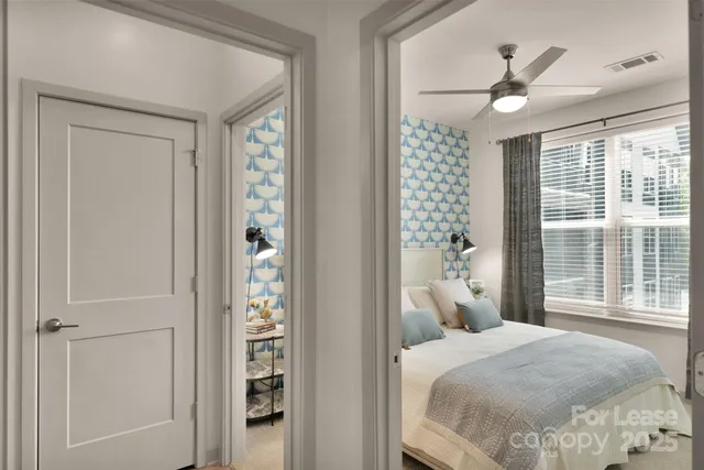 $1,585 | 9821 Research Drive, Unit LOUIS A6, Charlotte, NC 28262