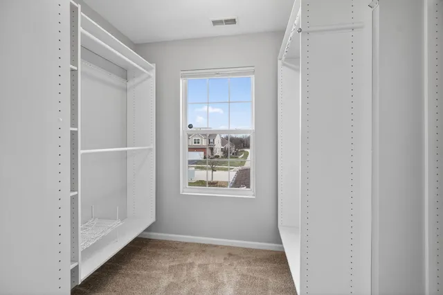 $450,000 | 334 Buckingham Court, Lombard, IL 60148