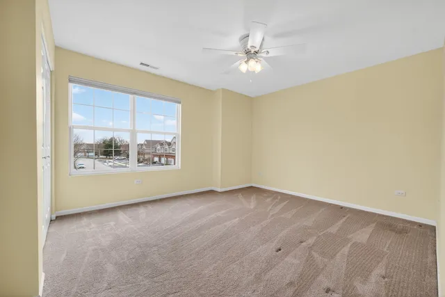 $450,000 | 334 Buckingham Court, Lombard, IL 60148