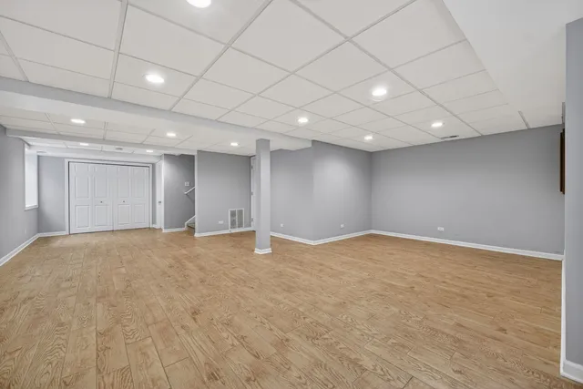 $450,000 | 334 Buckingham Court, Lombard, IL 60148