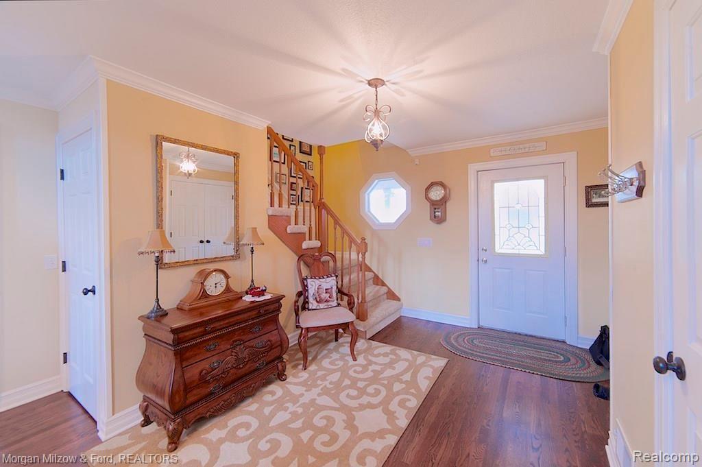 3595 Jossman Road Holly, MI 48442 - Photo 5 of 49 Foyer another view