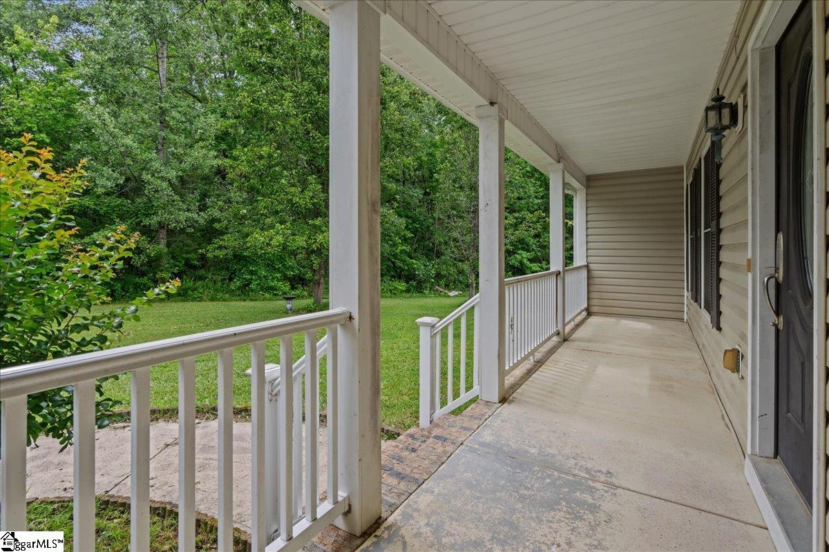 5223 Neely Ferry Road Laurens, SC 29360 - Photo 4 of 50