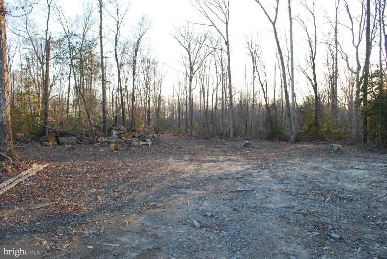 Rappahannock Road Colonial Beach, VA 22443 - Photo 1 of 1 Exterior (Main)