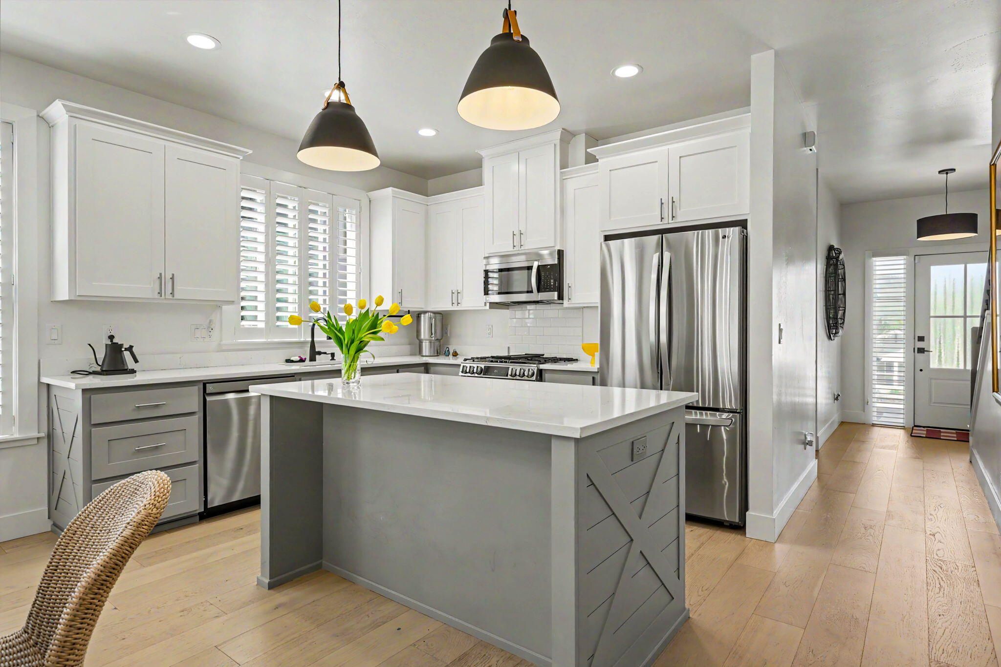 396 Randy Street Ashland, OR 97520 - Photo 11 of 48 Kitchen