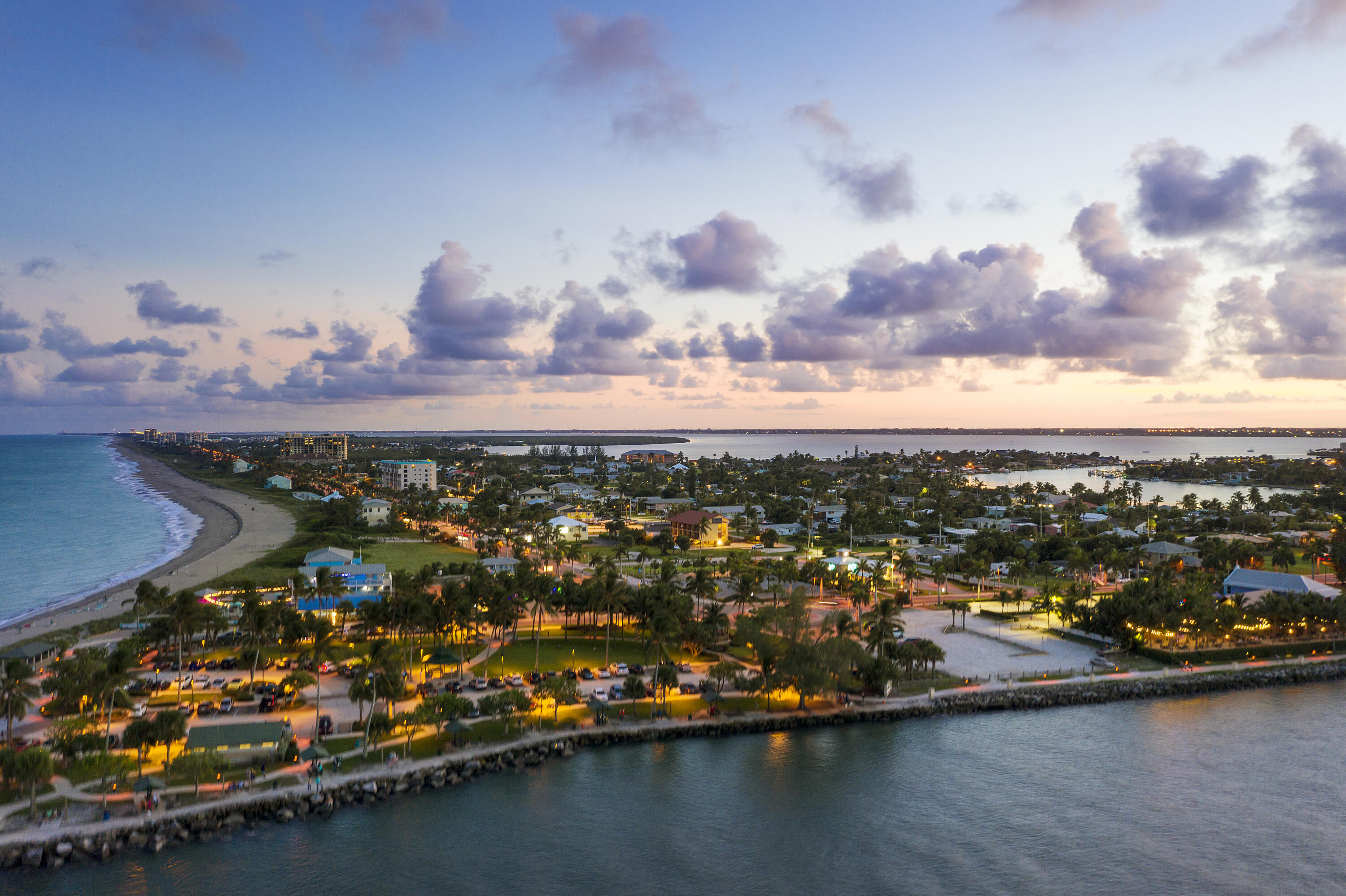 609 South 9th Street Fort Pierce, FL 34950 - Photo 38 of 39 a view of a city