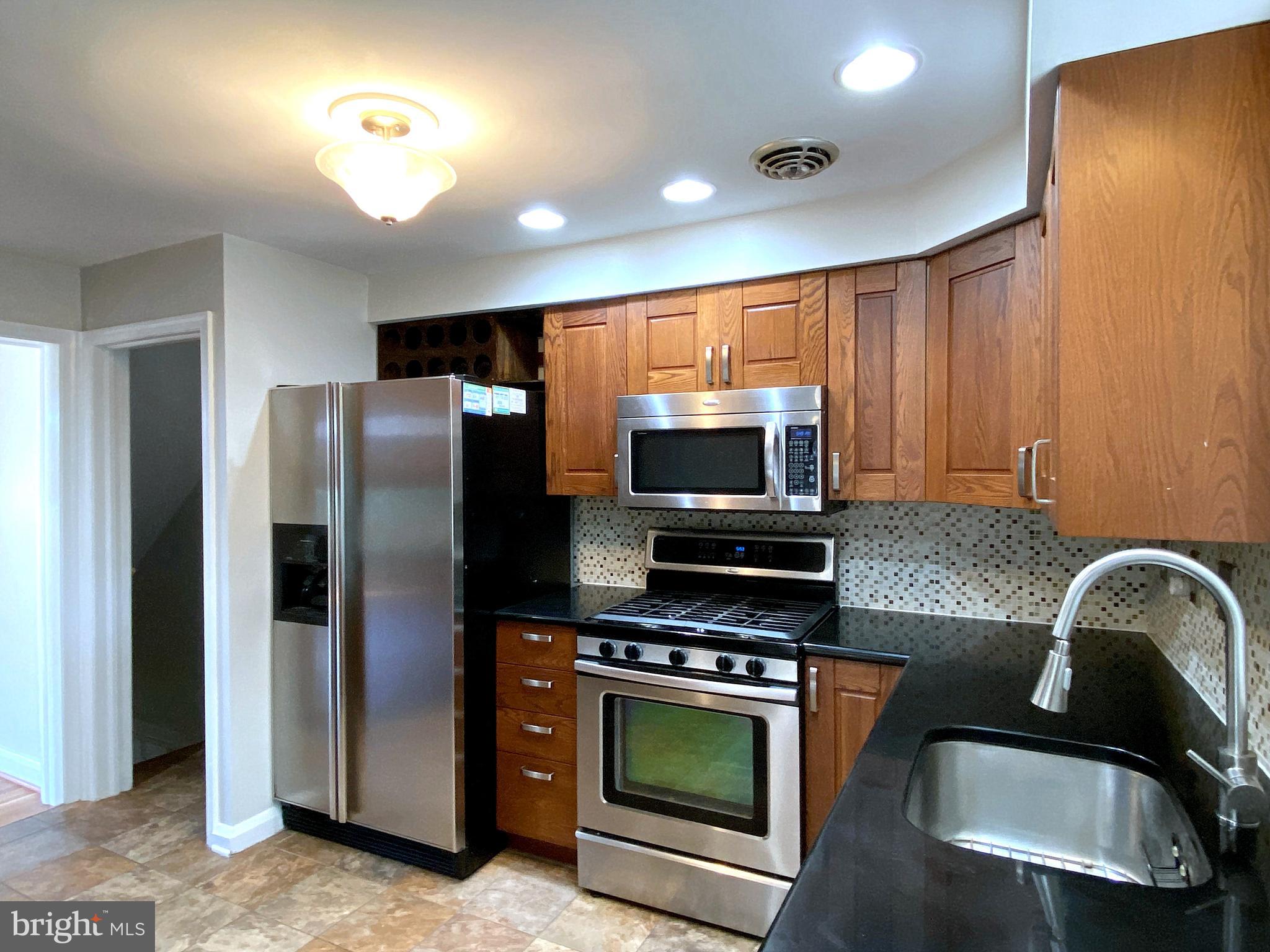 1563 Dellsway Road Towson, MD 21286 - Photo 7 of 36