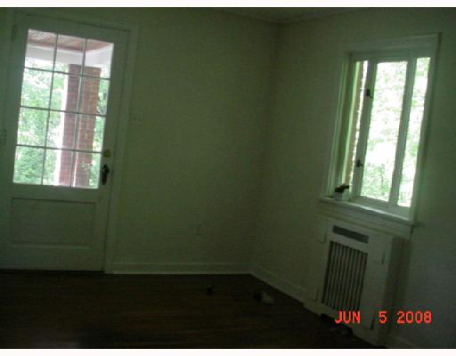 115 Fairley Road Pittsburgh, PA 15237 - Photo 5 of 8 Master Bedroom.