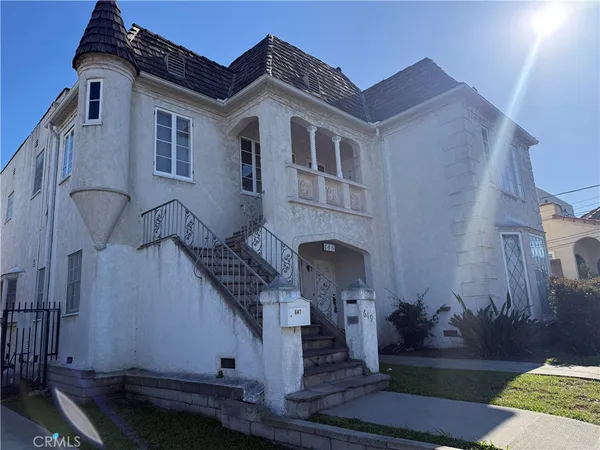 $1,398,880 | 637 West 11th Street, San Pedro, CA 90731