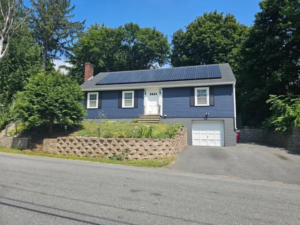 $650,000 | 85 Lexington Avenue, Lowell, MA 01854