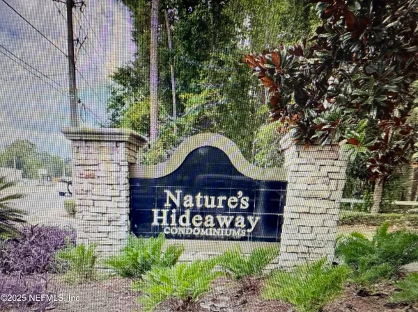 $179,000 | 6105 Maggies Circle, Unit 101, Jacksonville, FL 32244