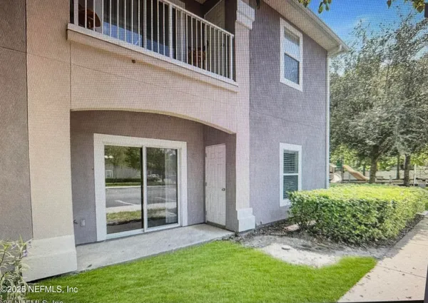 a view of backyard of house