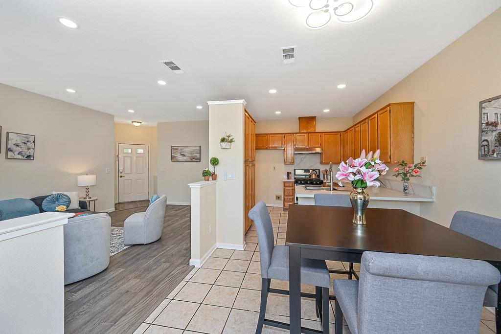 5621 Elk Spring Way Elk Grove, CA 95758 - Photo 14 of 35