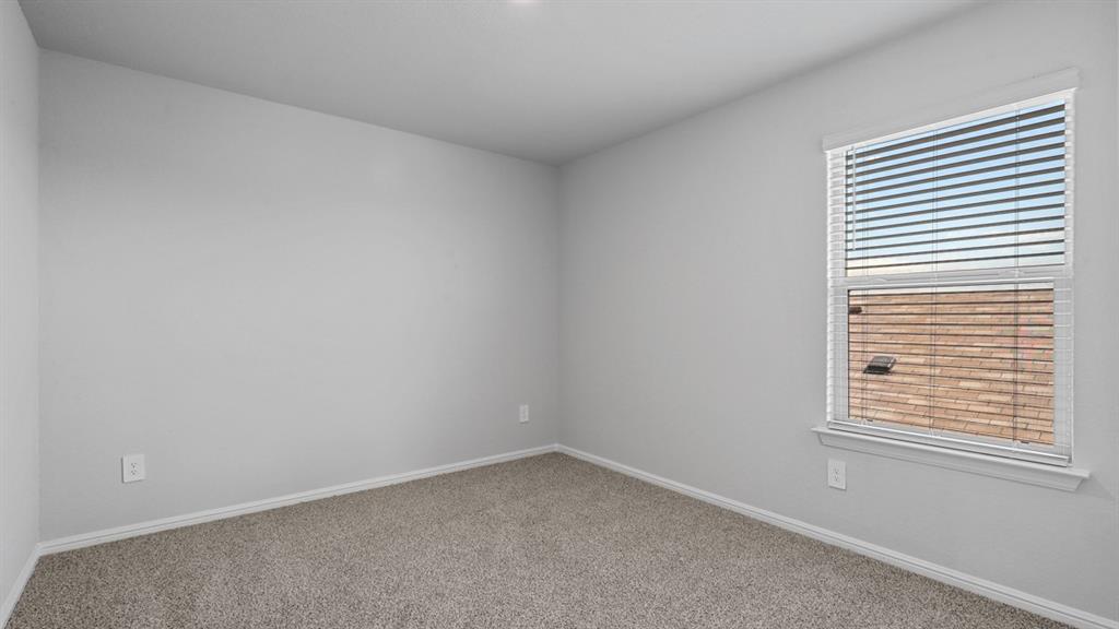120 Mojave Road Boyd, TX 76023 - Photo 26 of 40 an empty room with a window