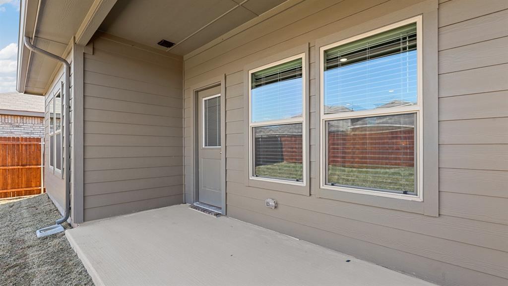 120 Mojave Road Boyd, TX 76023 - Photo 34 of 40 a view of front door and porch