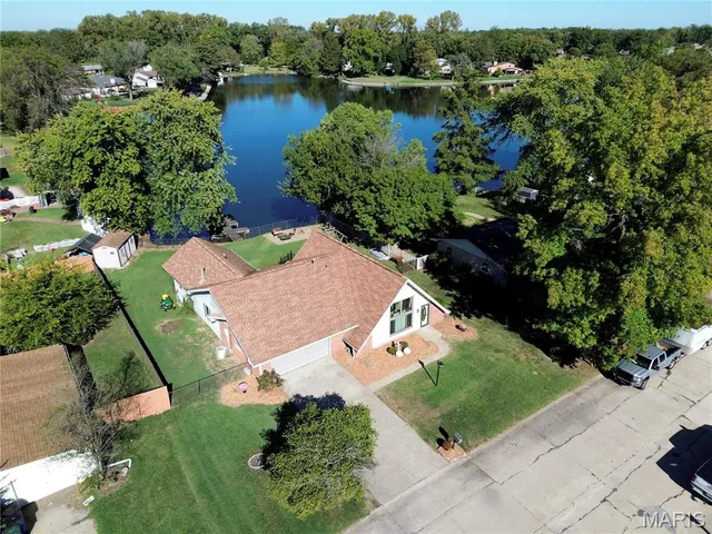 $289,000 | 137 Arlington Drive, Granite City, IL 62040