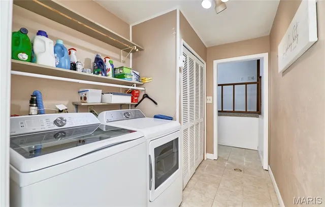 $289,000 | 137 Arlington Drive, Granite City, IL 62040