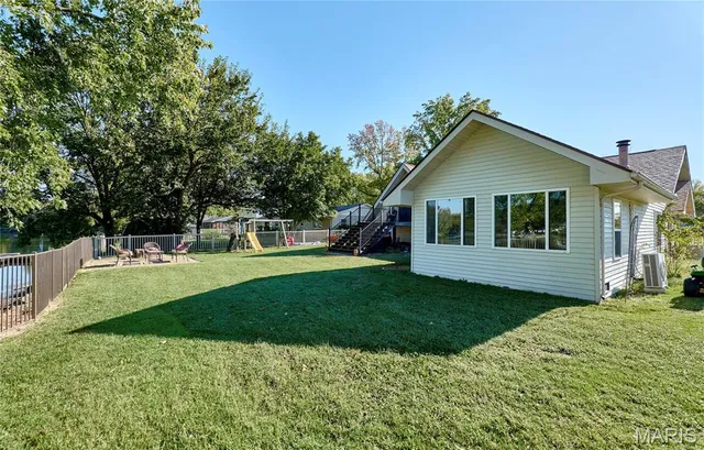 $289,000 | 137 Arlington Drive, Granite City, IL 62040