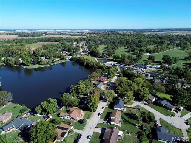 $289,000 | 137 Arlington Drive, Granite City, IL 62040