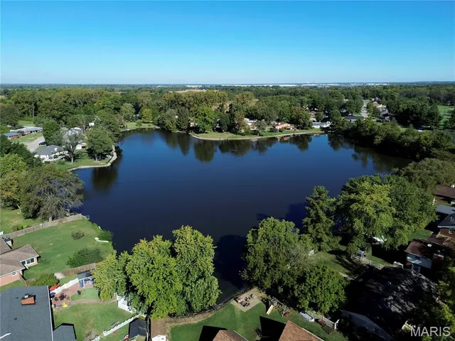 $289,000 | 137 Arlington Drive, Granite City, IL 62040