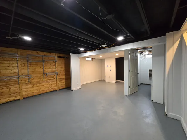 $364,900 | 3608 West 73rd Court, Merrillville, IN 46410