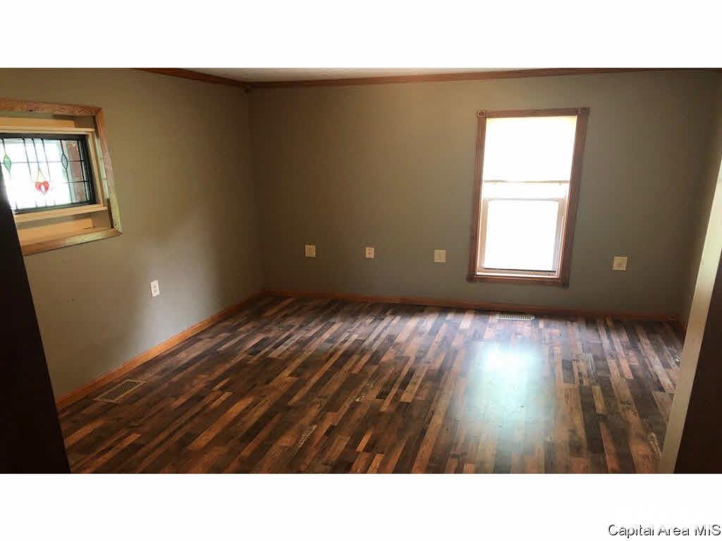 24268 Kinderhook Road Rushville, IL 62681 - Photo 4 of 35