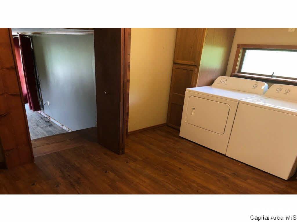24268 Kinderhook Road Rushville, IL 62681 - Photo 8 of 35