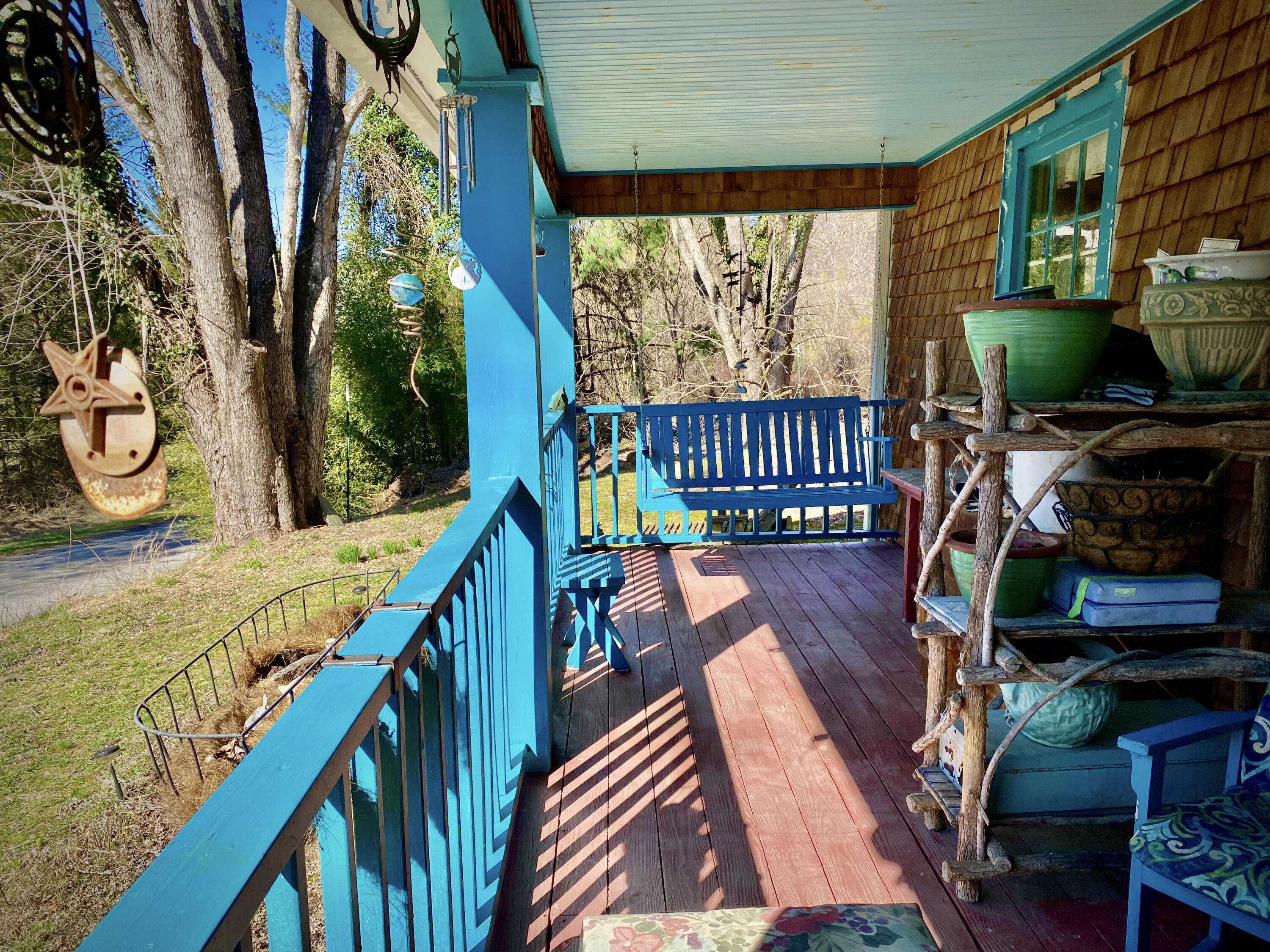 289 Huckleberry Ridge Road Northeast Floyd, VA 24091 - Photo 5 of 36 a view of deck with hardwood and furniture
