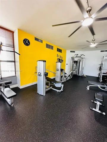 $1,790 | 800 Parkview Drive, Unit 124, Hallandale Beach, FL 33009