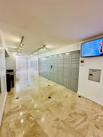 $1,790 | 800 Parkview Drive, Unit 124, Hallandale Beach, FL 33009