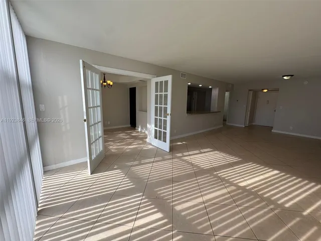$1,790 | 800 Parkview Drive, Unit 124, Hallandale Beach, FL 33009
