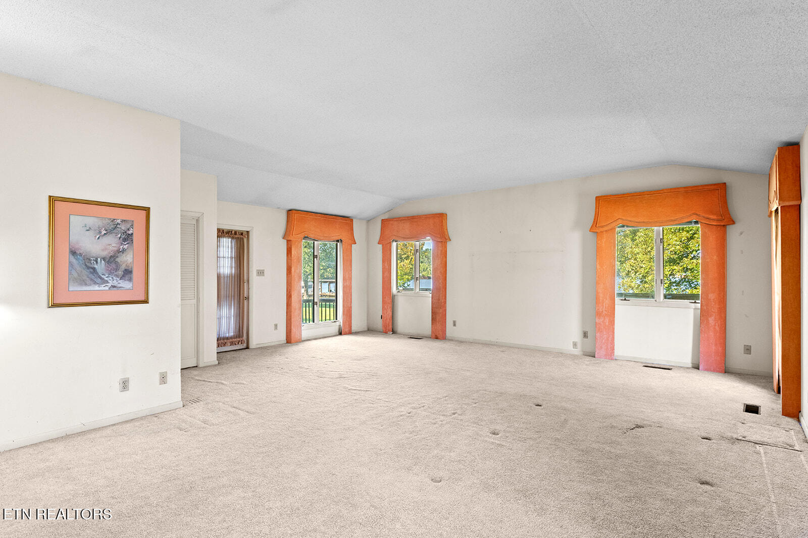 4827 Riversedge Road Louisville, TN 37777 - Photo 12 of 60 Primary Bedroom