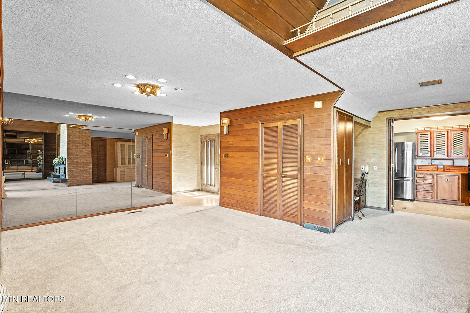 4827 Riversedge Road Louisville, TN 37777 - Photo 19 of 60 Living/Dining