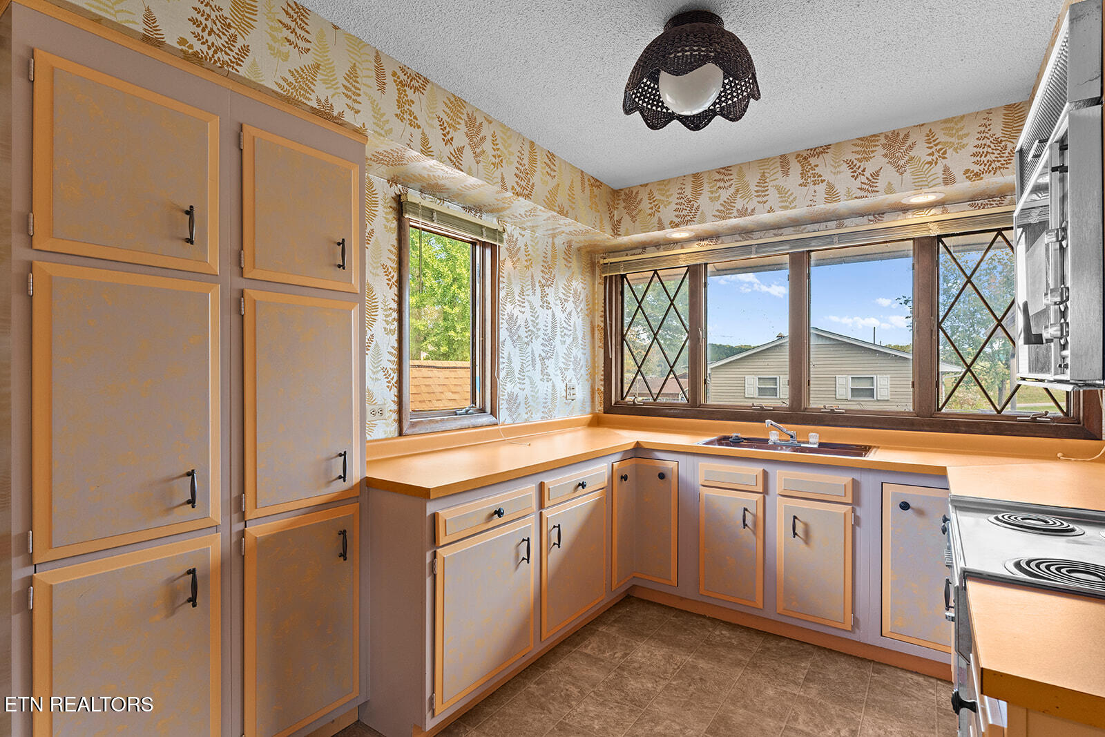 4827 Riversedge Road Louisville, TN 37777 - Photo 46 of 60 Kitchen 2