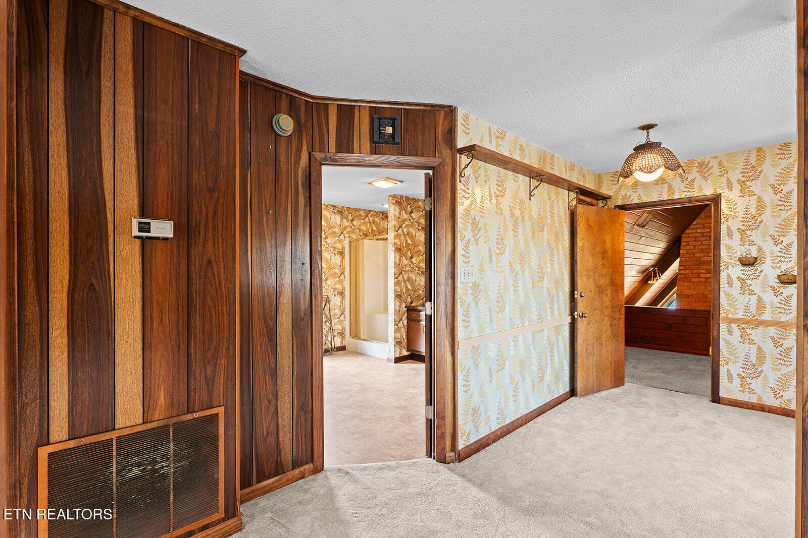 4827 Riversedge Road Louisville, TN 37777 - Photo 49 of 60 Living Area