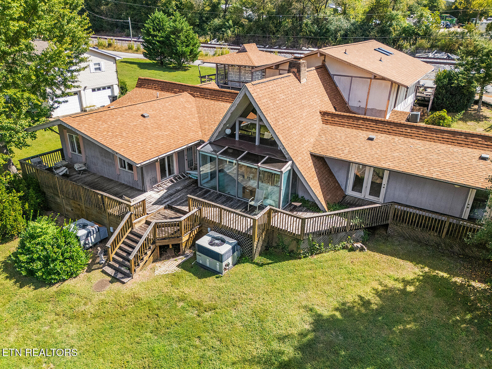 4827 Riversedge Road Louisville, TN 37777 - Photo 53 of 60 Back of House