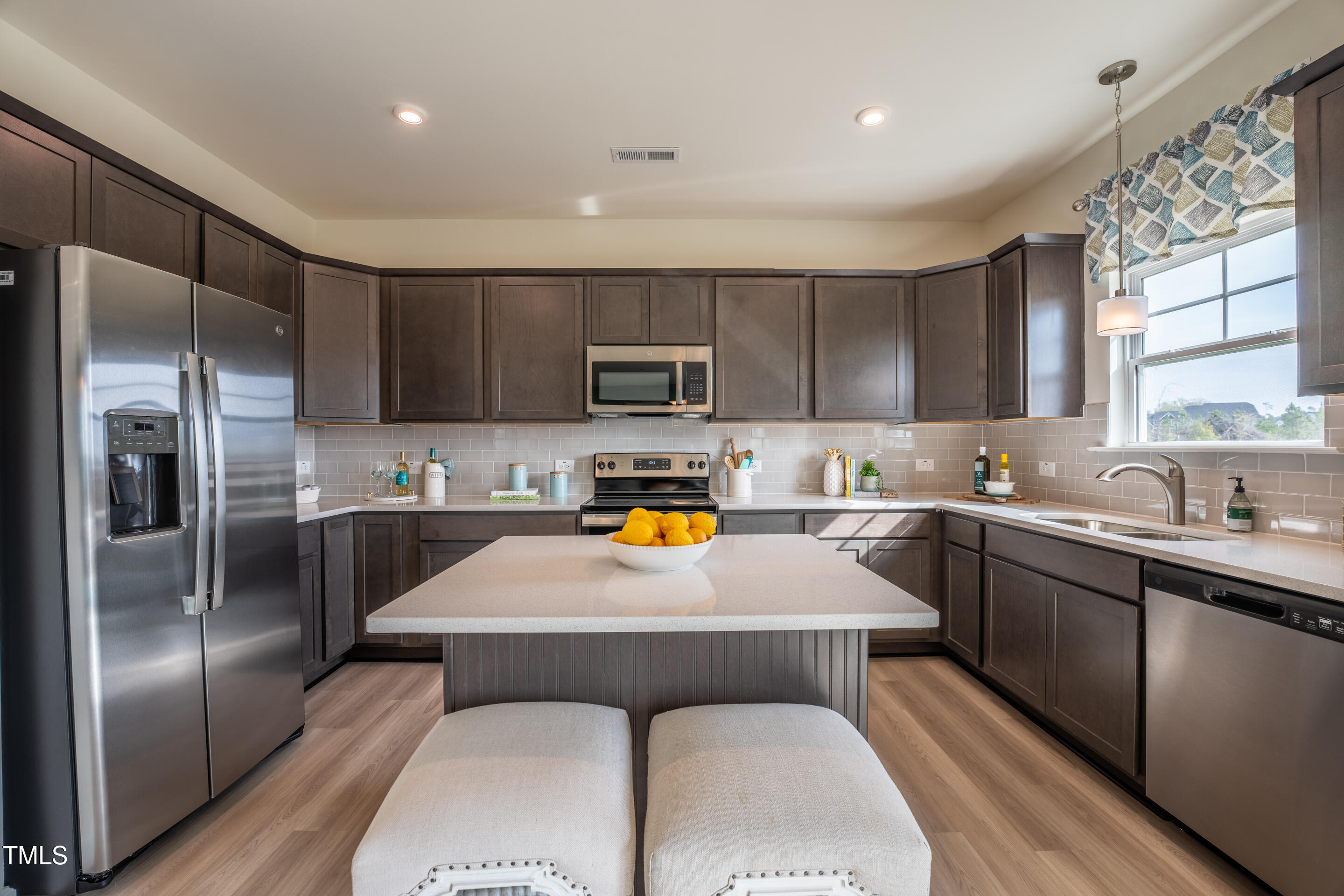 140 Enfield Drive Carthage, NC 28327 - Photo 14 of 53 015_King_Kitchen