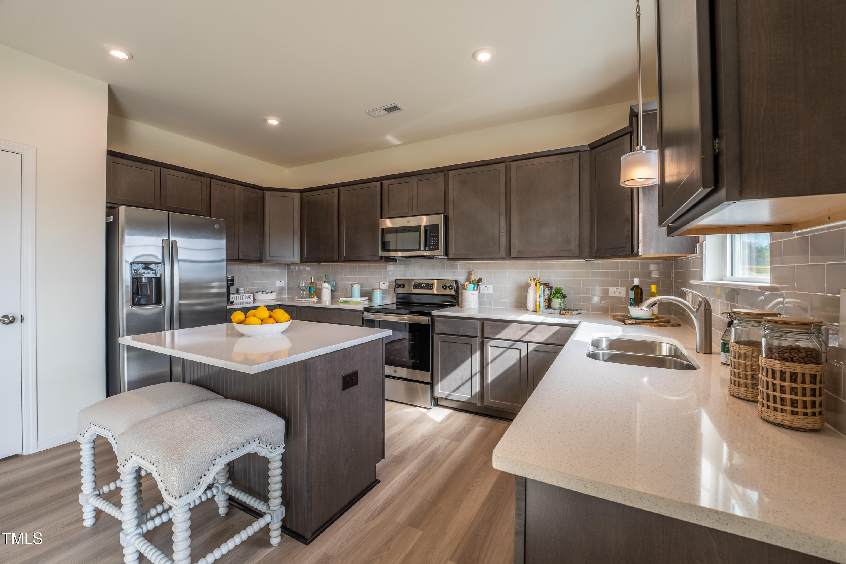 140 Enfield Drive Carthage, NC 28327 - Photo 17 of 53 018_King_Kitchen