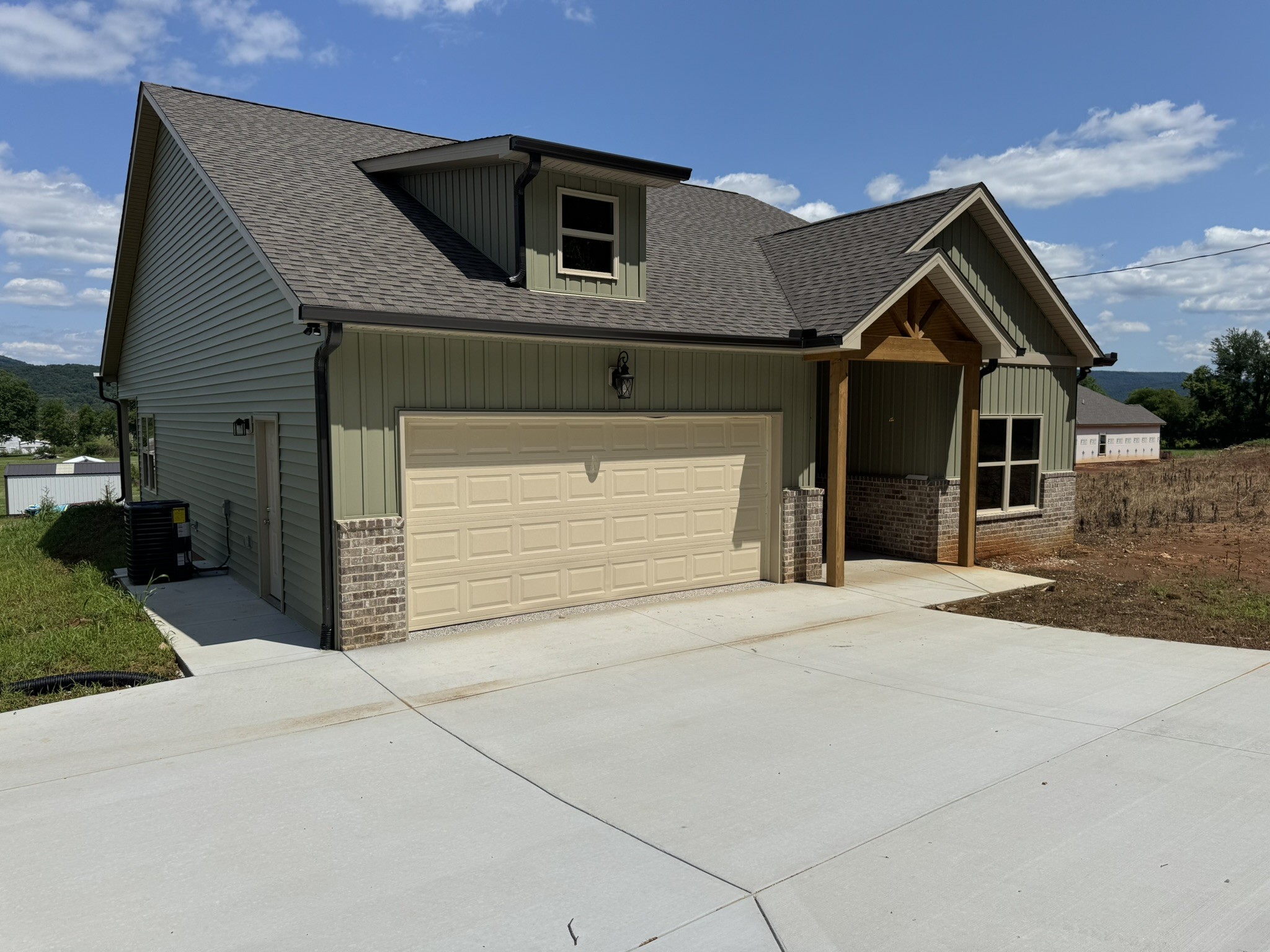 2266 White Ridge Road Pelham, TN 37366 - Photo 13 of 27