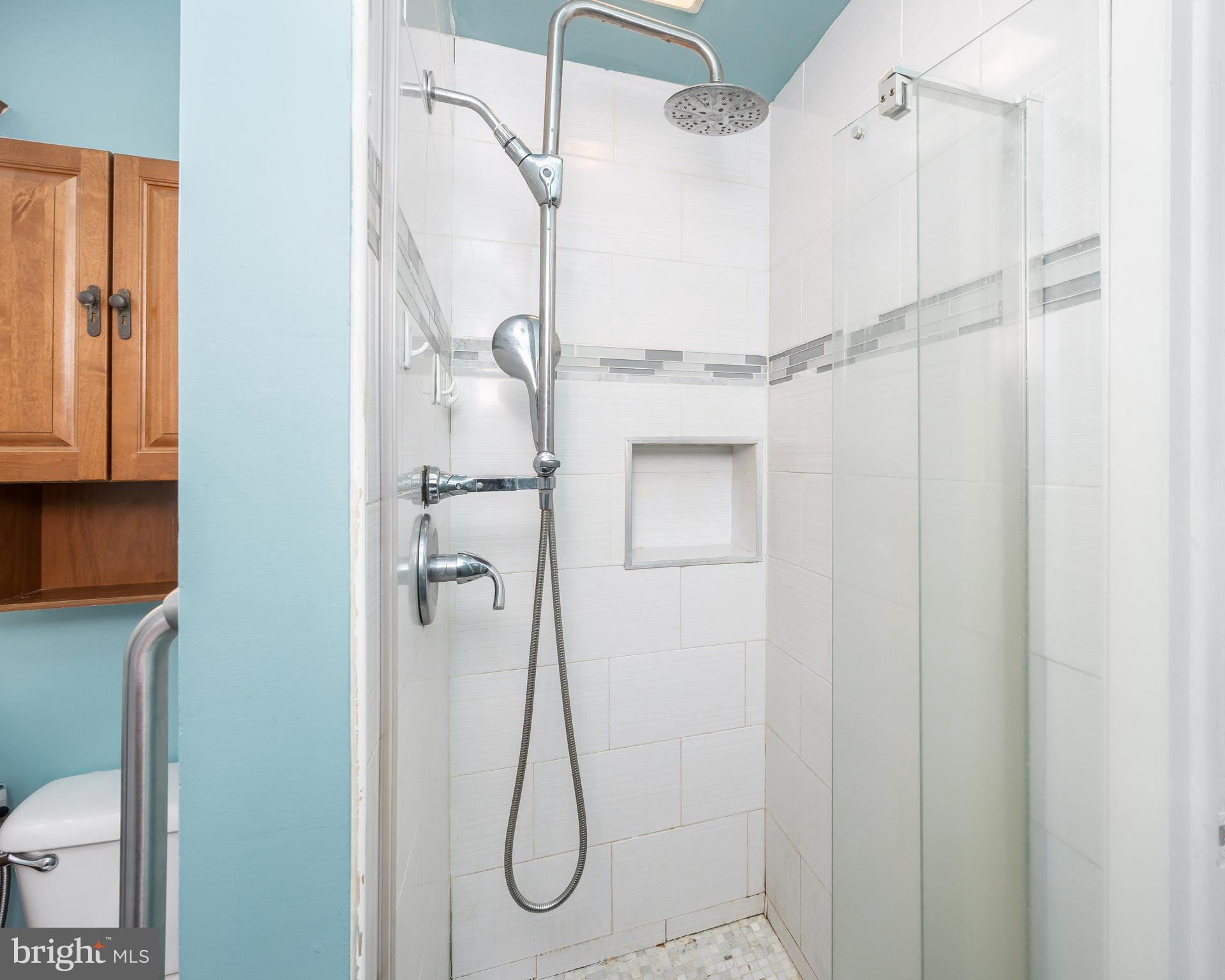 310 Zion Road Salisbury, MD 21804 - Photo 33 of 40 a bathroom that has a shower sink