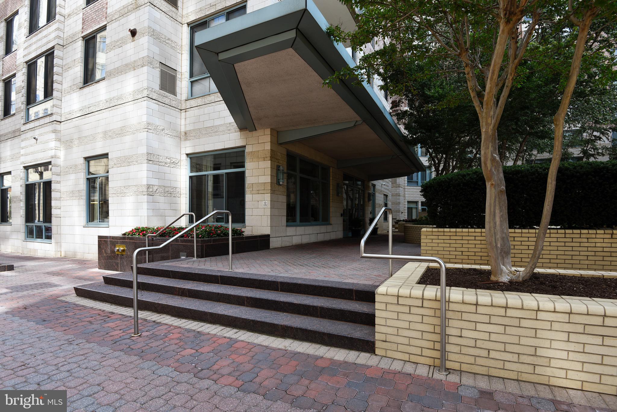 851 North Glebe Road, Unit 621 Arlington, VA 22203 - Photo 39 of 61 Gallery Image 39