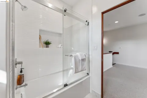 $1,899,000 | 13454 Campus Drive, Oakland, CA 94619