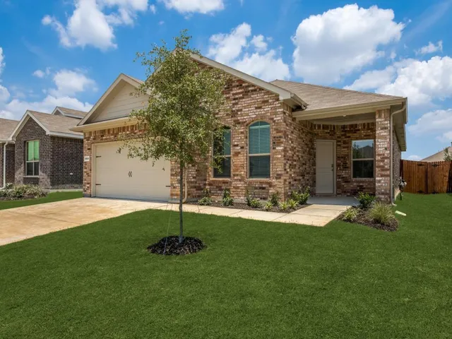 $2,300 | 8524 Big Apple Drive, Fort Worth, TX 76179