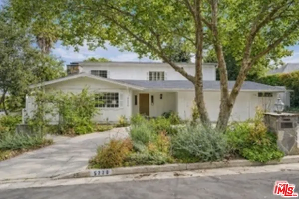 $11,500 | 5220 Melvin Avenue, Tarzana, CA 91356