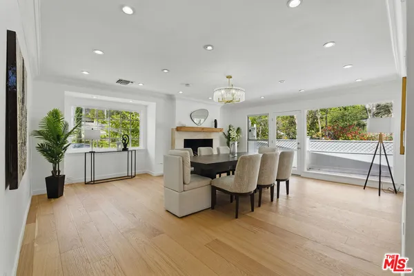 $11,500 | 5220 Melvin Avenue, Tarzana, CA 91356