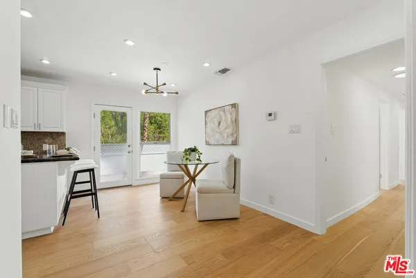 $11,500 | 5220 Melvin Avenue, Tarzana, CA 91356