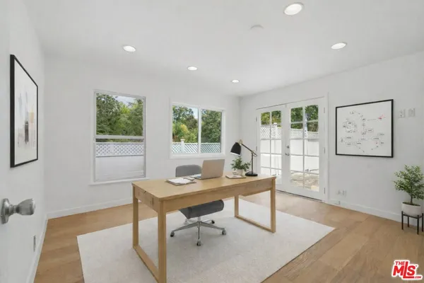 $11,500 | 5220 Melvin Avenue, Tarzana, CA 91356